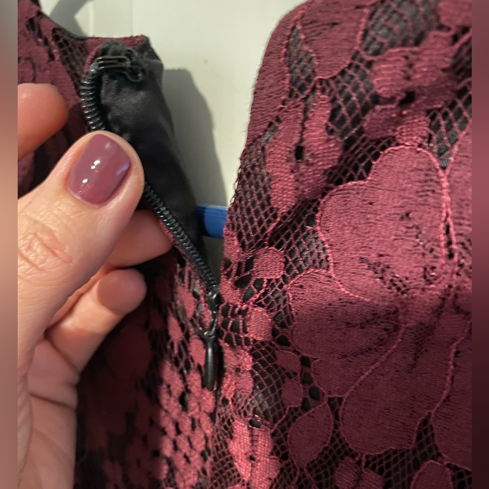 Lulu's Burgundy Lace Maxi Dress - Picture 4 of 5